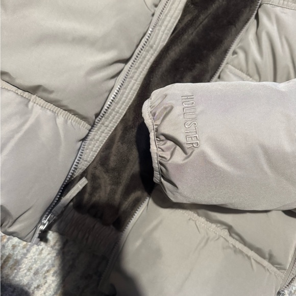 Gray Puffer Jacket - Picture 3 of 4